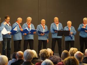 De Ankerspiller - Shanty Chor auf der Bühne